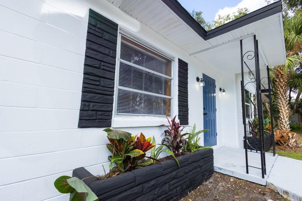 Activo con contrato: $268,000 (3 camas, 1 baños, 1483 Pies cuadrados)