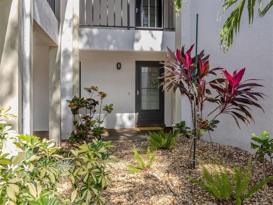 For Sale: $254,500 (2 beds, 2 baths, 1120 Square Feet)