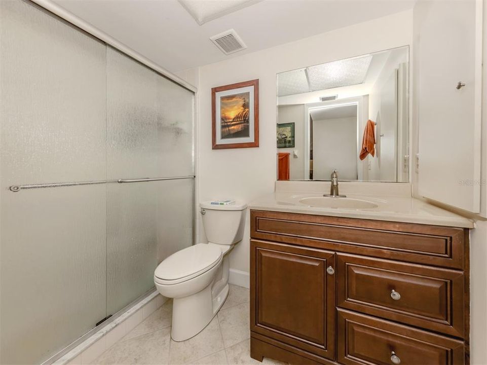 For Sale: $254,500 (2 beds, 2 baths, 1120 Square Feet)