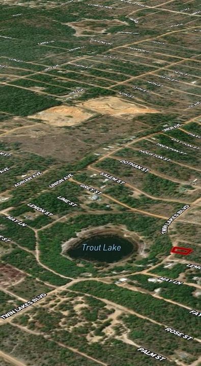 待售: $7,700 (0.19 acres)