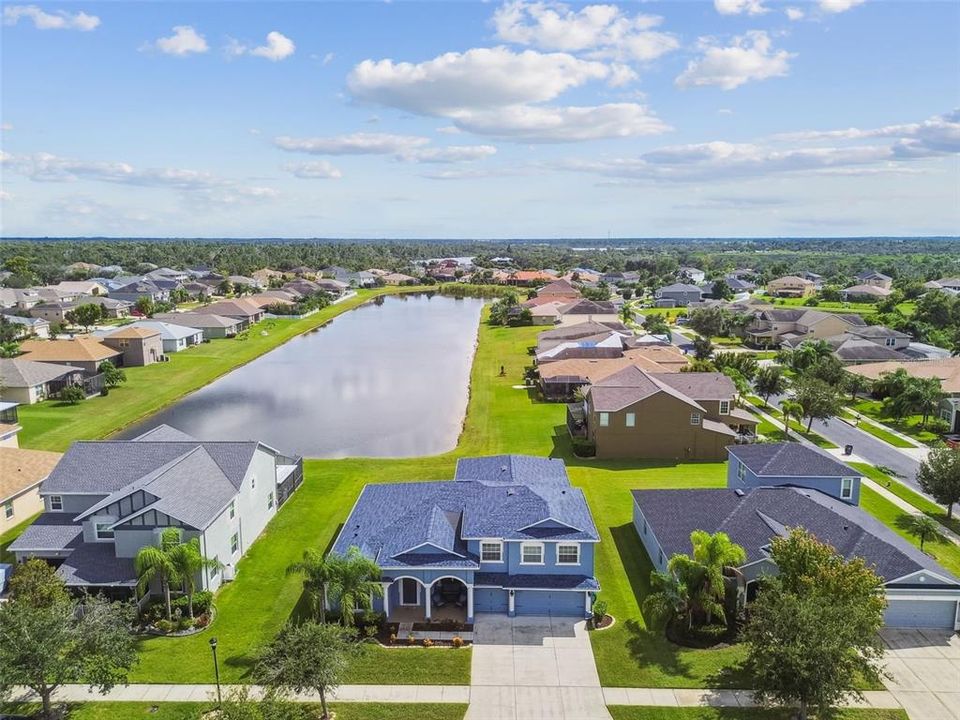 En Venta: $598,500 (4 camas, 4 baños, 3858 Pies cuadrados)