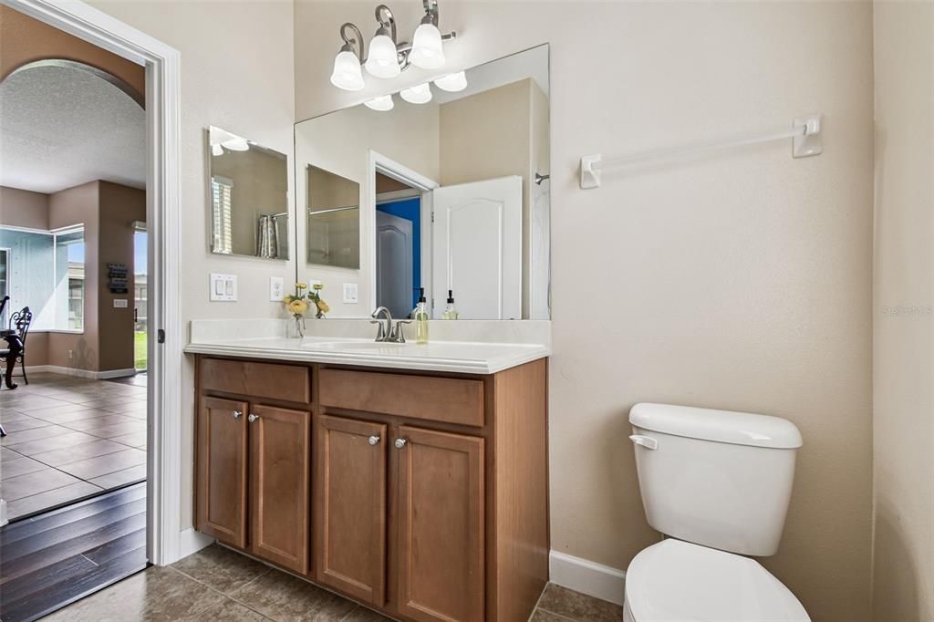 En Venta: $598,500 (4 camas, 4 baños, 3858 Pies cuadrados)