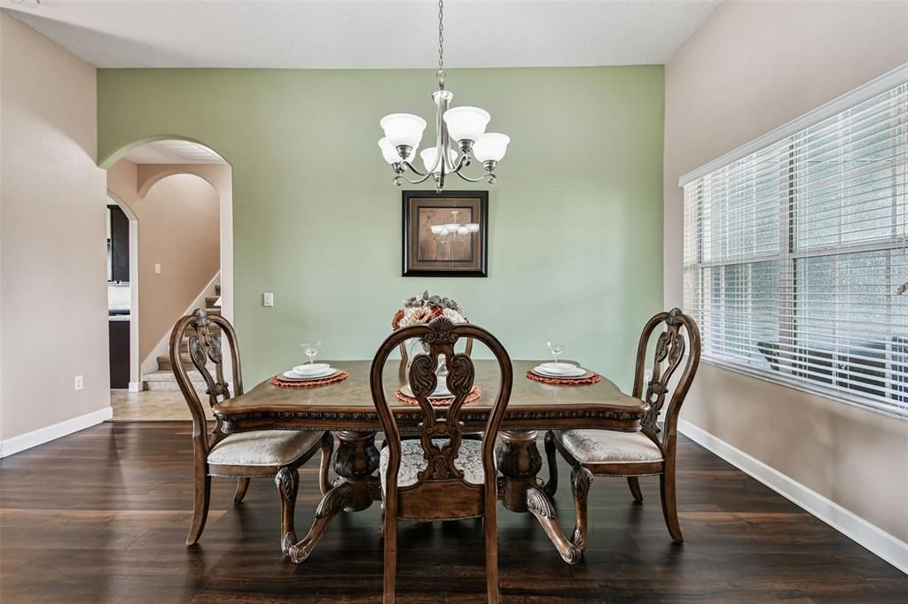 En Venta: $598,500 (4 camas, 4 baños, 3858 Pies cuadrados)