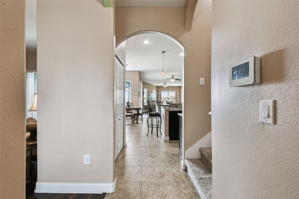 En Venta: $598,500 (4 camas, 4 baños, 3858 Pies cuadrados)