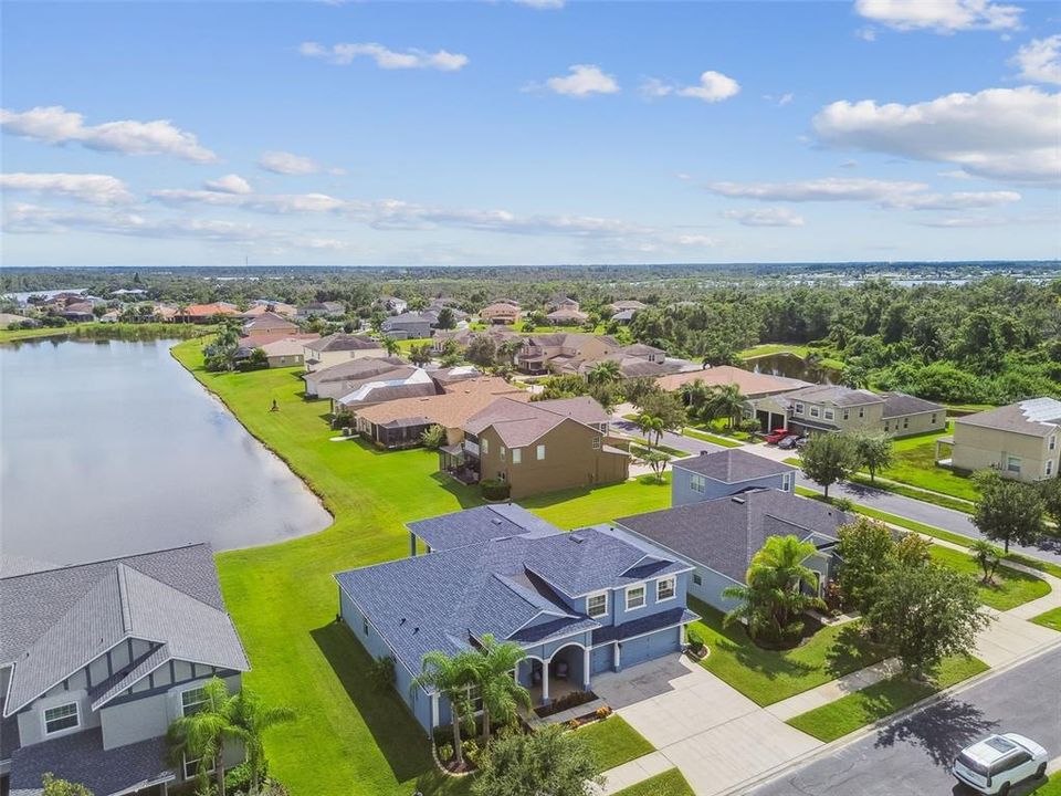 En Venta: $598,500 (4 camas, 4 baños, 3858 Pies cuadrados)