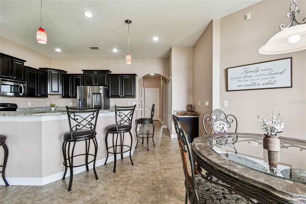 En Venta: $598,500 (4 camas, 4 baños, 3858 Pies cuadrados)