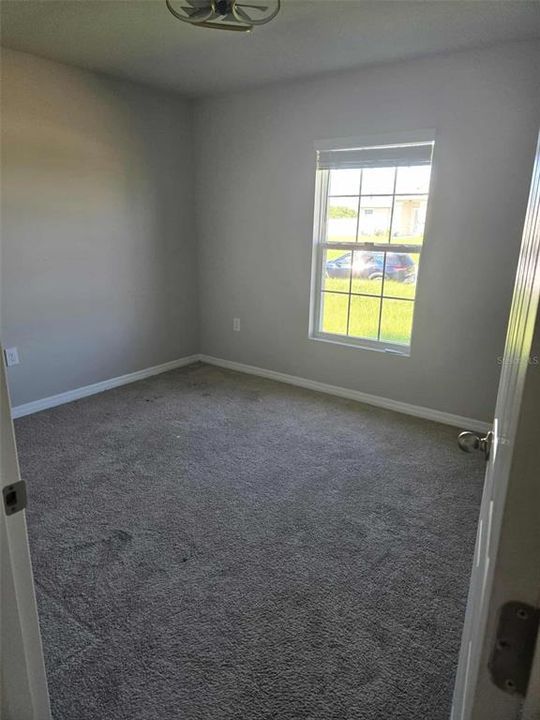 Active With Contract: $256,000 (3 beds, 2 baths, 1367 Square Feet)