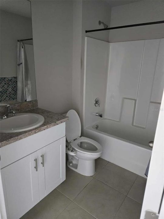 Active With Contract: $256,000 (3 beds, 2 baths, 1367 Square Feet)