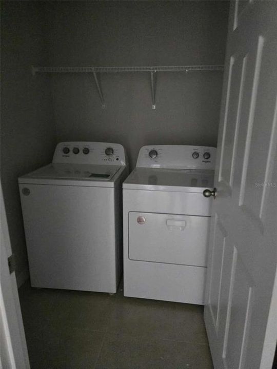 Active With Contract: $256,000 (3 beds, 2 baths, 1367 Square Feet)