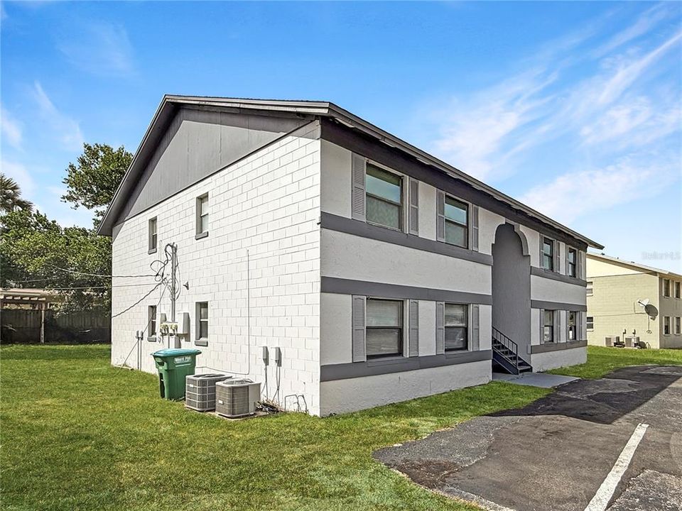 待售: $799,900 (8 贝兹, 0 浴室, 3636 平方英尺)