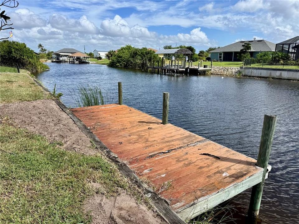 Activo con contrato: $575,000 (3 camas, 2 baños, 2401 Pies cuadrados)