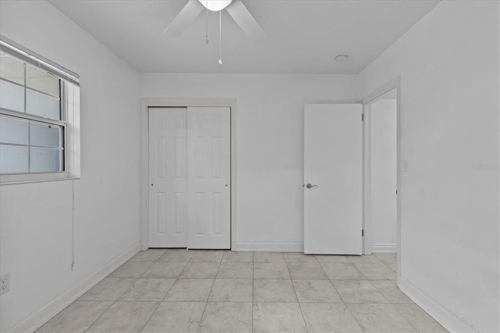 合同活跃: $475,000 (3 贝兹, 2 浴室, 1535 平方英尺)