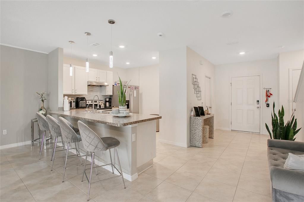 For Rent: $2,500 (3 beds, 2 baths, 1530 Square Feet)