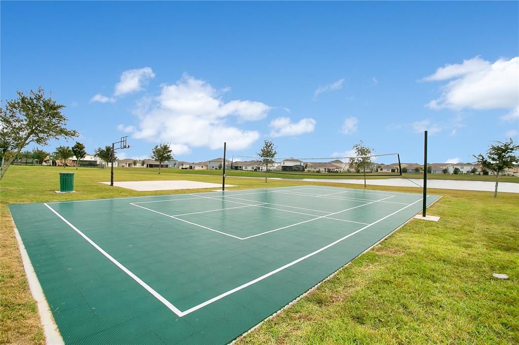 For Rent: $2,500 (3 beds, 2 baths, 1530 Square Feet)