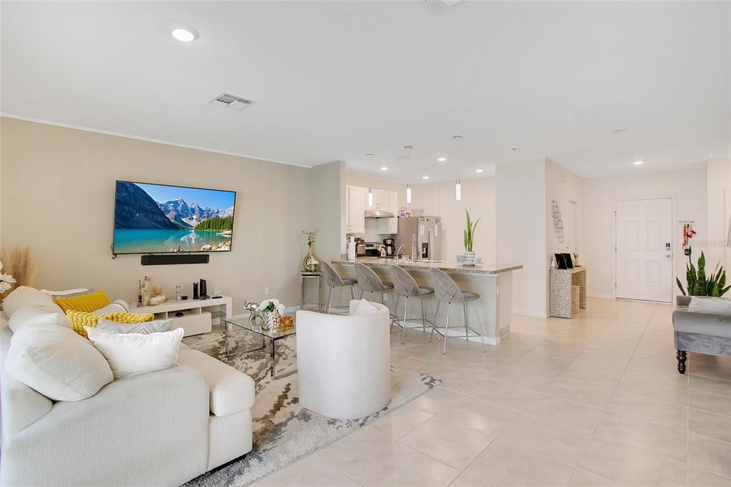 For Rent: $2,500 (3 beds, 2 baths, 1530 Square Feet)