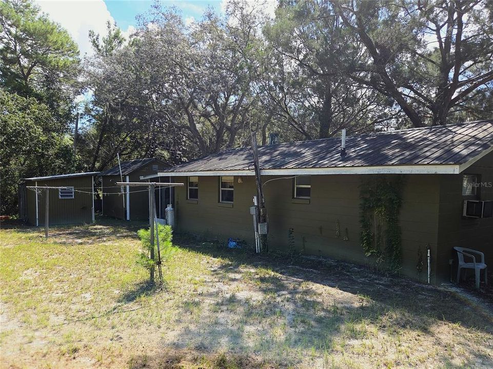 For Sale: $129,900 (2 beds, 2 baths, 925 Square Feet)