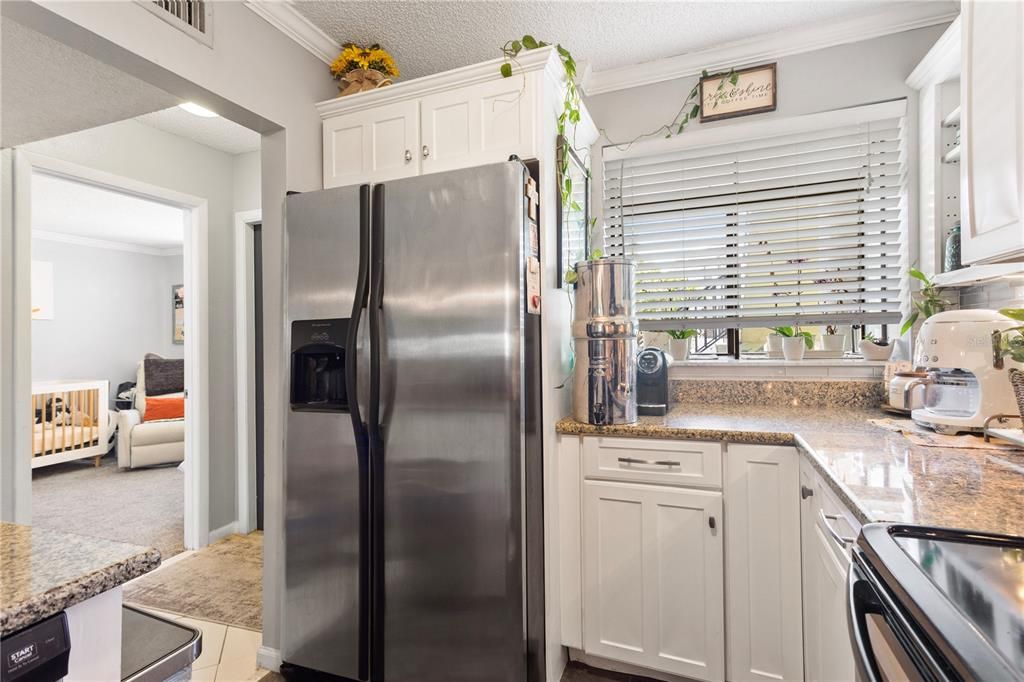 For Sale: $229,900 (2 beds, 2 baths, 1086 Square Feet)