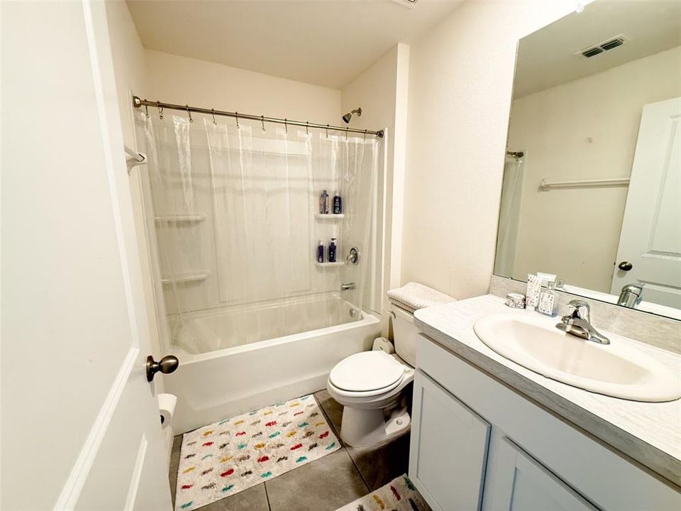 В аренду: $3,000 (4 спален, 3 ванн, 2435 Квадратных фут)