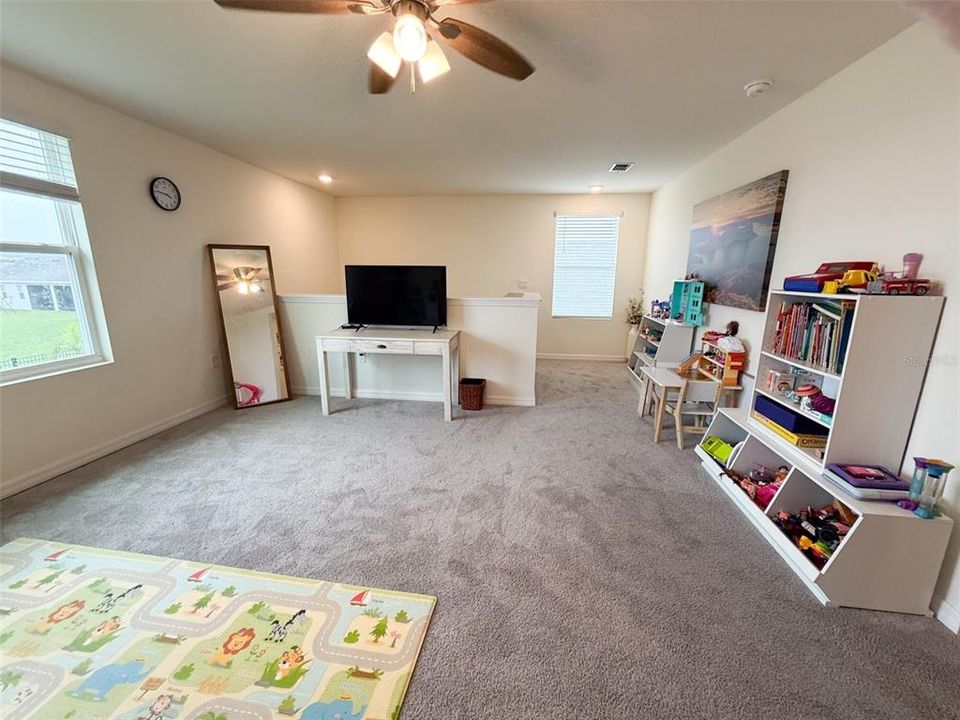 В аренду: $3,000 (4 спален, 3 ванн, 2435 Квадратных фут)