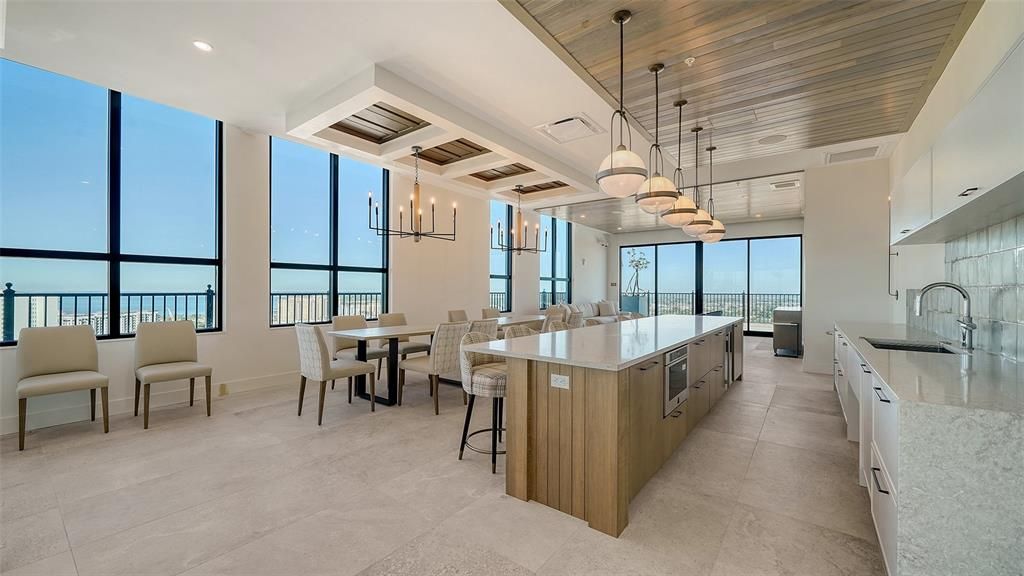 Activo con contrato: $2,225,000 (3 camas, 3 baños, 2229 Pies cuadrados)