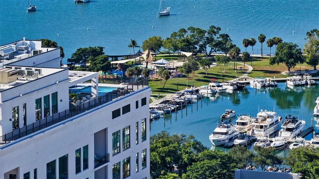 Activo con contrato: $2,225,000 (3 camas, 3 baños, 2229 Pies cuadrados)