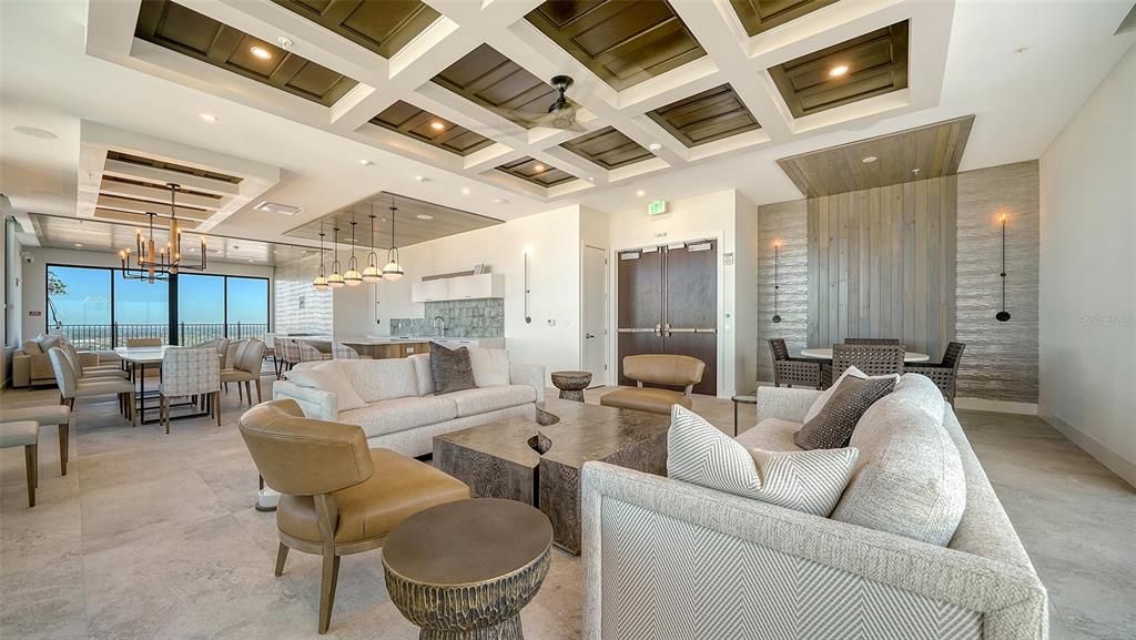 Activo con contrato: $2,225,000 (3 camas, 3 baños, 2229 Pies cuadrados)