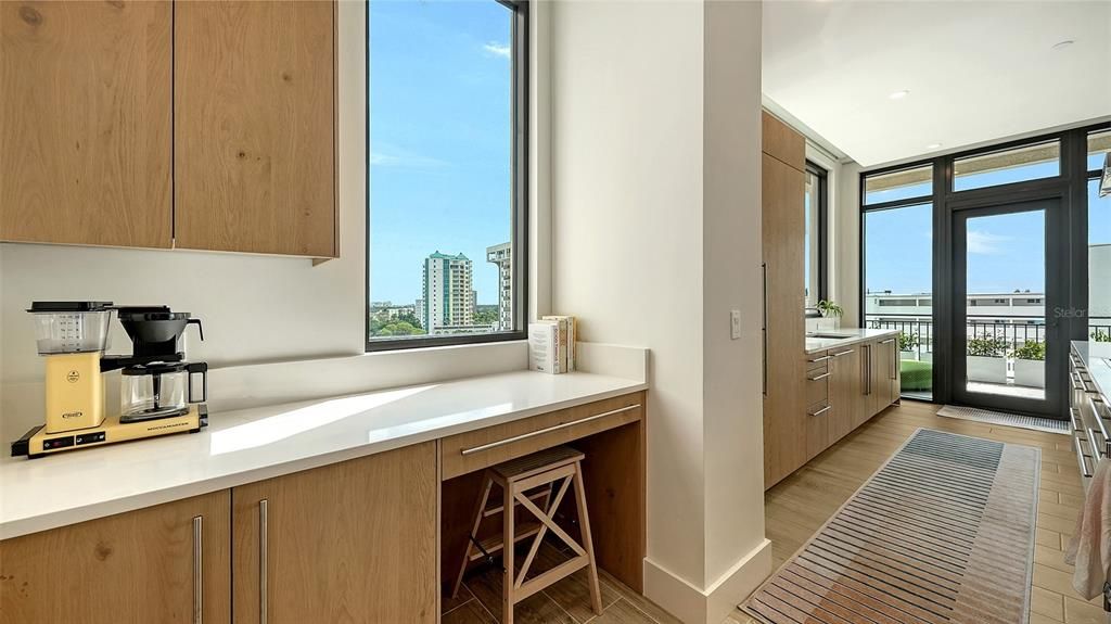 Activo con contrato: $2,225,000 (3 camas, 3 baños, 2229 Pies cuadrados)