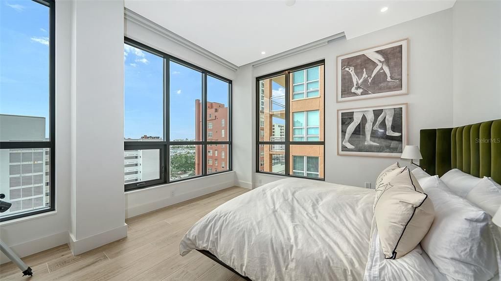 Activo con contrato: $2,225,000 (3 camas, 3 baños, 2229 Pies cuadrados)