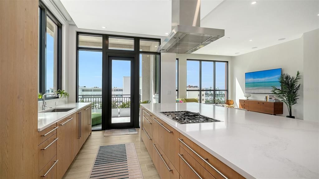 Activo con contrato: $2,225,000 (3 camas, 3 baños, 2229 Pies cuadrados)