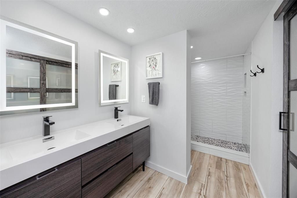 待售: $1,399,000 (3 贝兹, 2 浴室, 1739 平方英尺)