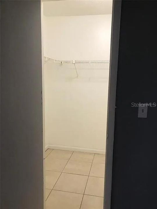 Под контрактом: $1,750 (3 спален, 2 ванн, 1050 Квадратных фут)