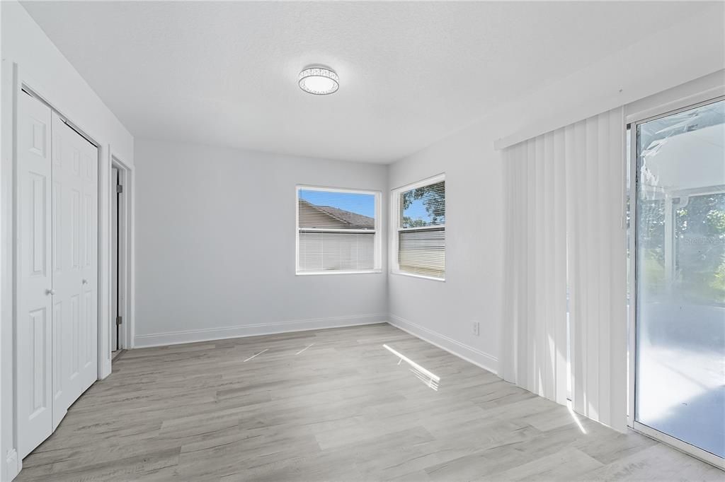 Active With Contract: $349,000 (4 beds, 2 baths, 1660 Square Feet)