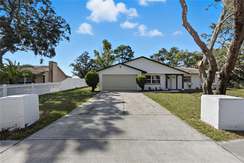 Active With Contract: $349,000 (4 beds, 2 baths, 1660 Square Feet)
