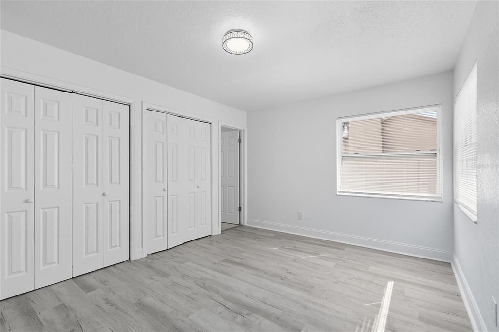 Active With Contract: $349,000 (4 beds, 2 baths, 1660 Square Feet)