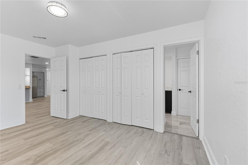 Active With Contract: $349,000 (4 beds, 2 baths, 1660 Square Feet)