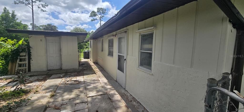 For Rent: $1,950 (3 beds, 3 baths, 1743 Square Feet)