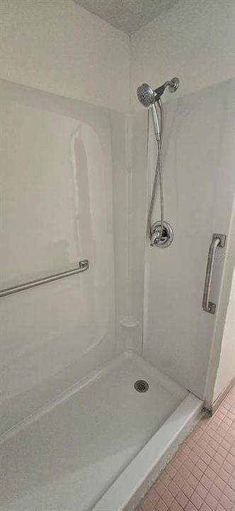 For Rent: $1,950 (3 beds, 3 baths, 1743 Square Feet)