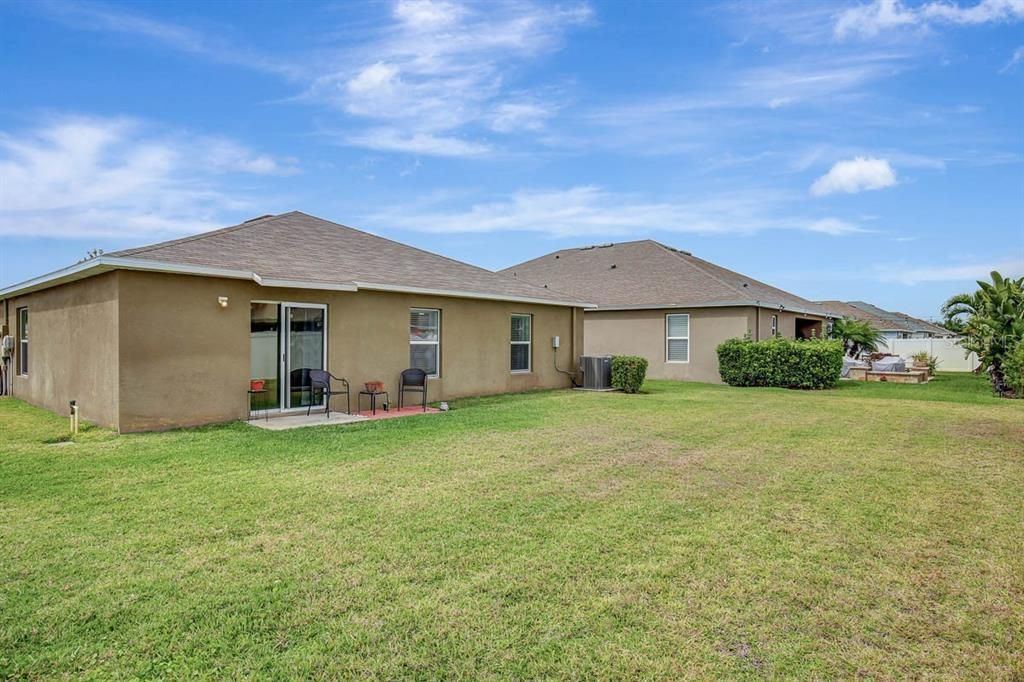 For Rent: $2,300 (4 beds, 2 baths, 1850 Square Feet)