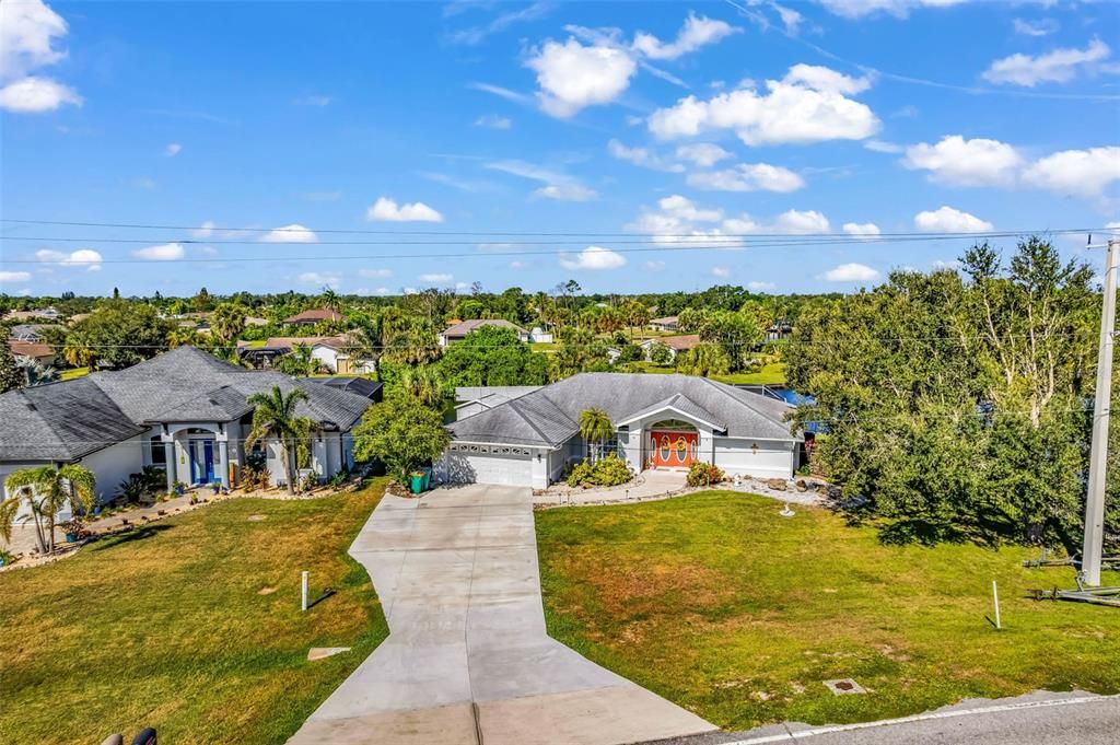 For Sale: $549,000 (3 beds, 2 baths, 1883 Square Feet)