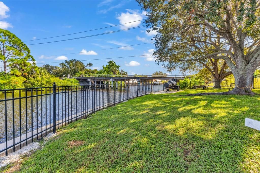 For Sale: $549,000 (3 beds, 2 baths, 1883 Square Feet)