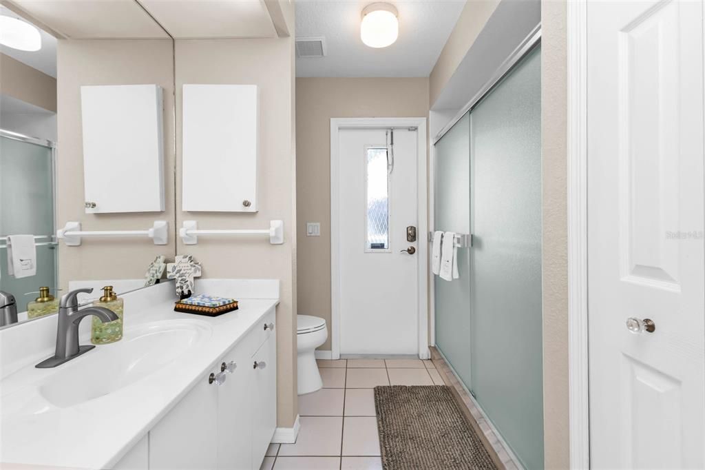 For Sale: $549,000 (3 beds, 2 baths, 1883 Square Feet)