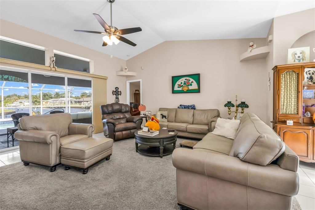 For Sale: $549,000 (3 beds, 2 baths, 1883 Square Feet)