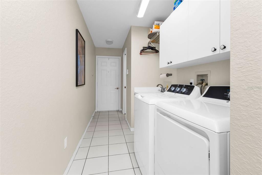 For Sale: $549,000 (3 beds, 2 baths, 1883 Square Feet)