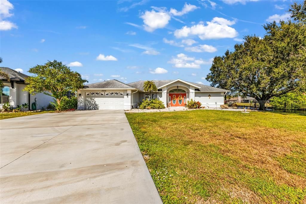 For Sale: $549,000 (3 beds, 2 baths, 1883 Square Feet)