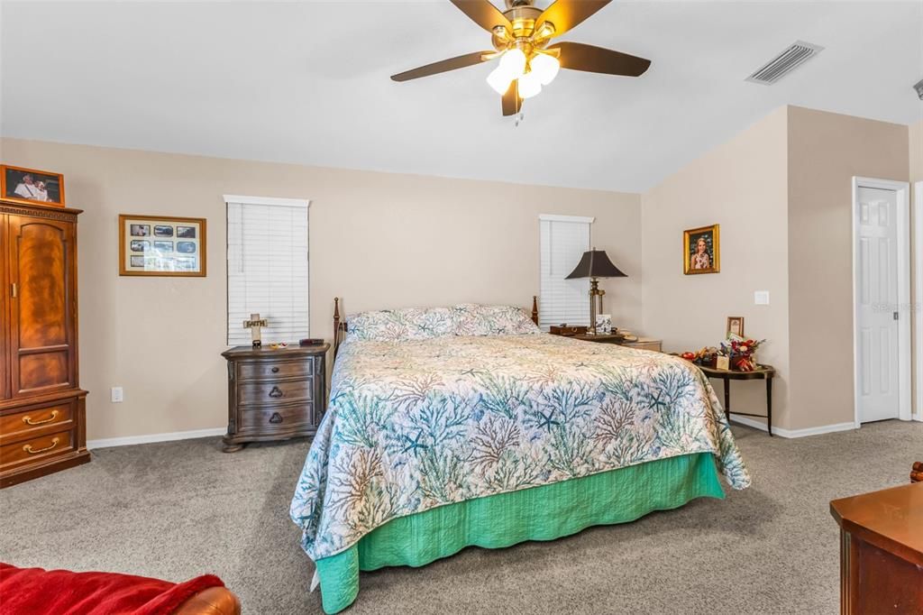 For Sale: $549,000 (3 beds, 2 baths, 1883 Square Feet)