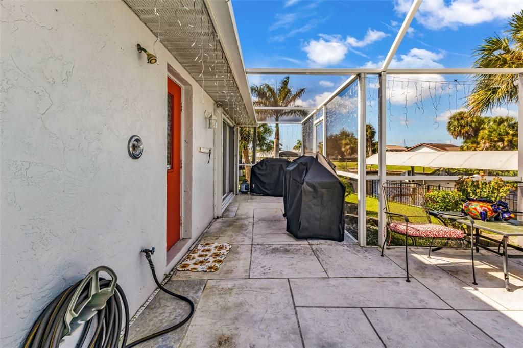 For Sale: $549,000 (3 beds, 2 baths, 1883 Square Feet)