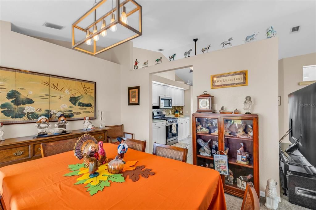 For Sale: $549,000 (3 beds, 2 baths, 1883 Square Feet)