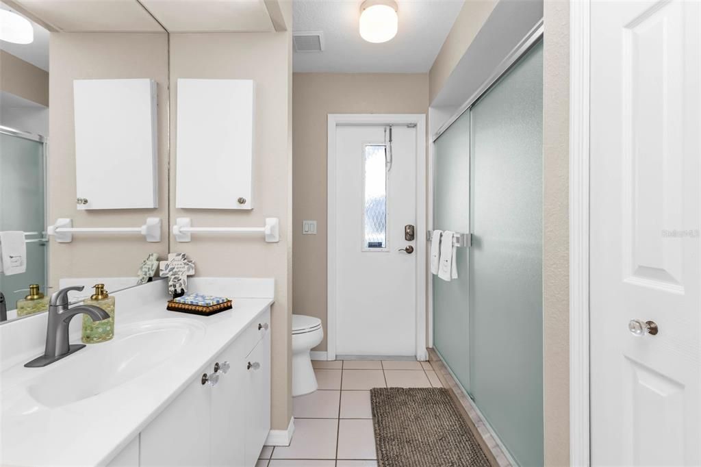 For Sale: $549,000 (3 beds, 2 baths, 1883 Square Feet)