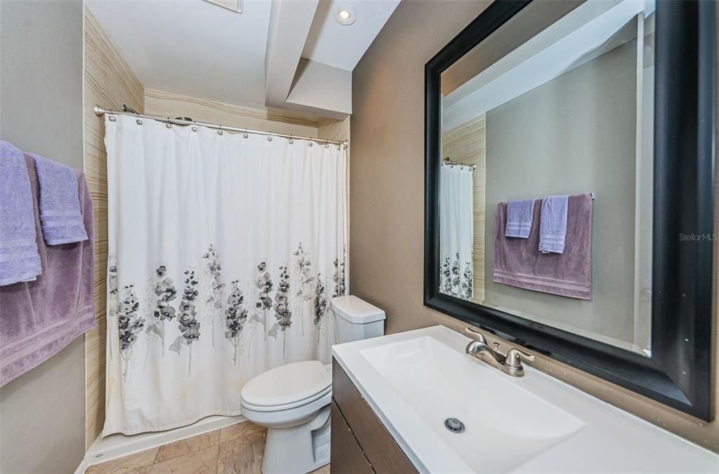 待售: $319,900 (2 贝兹, 2 浴室, 1200 平方英尺)