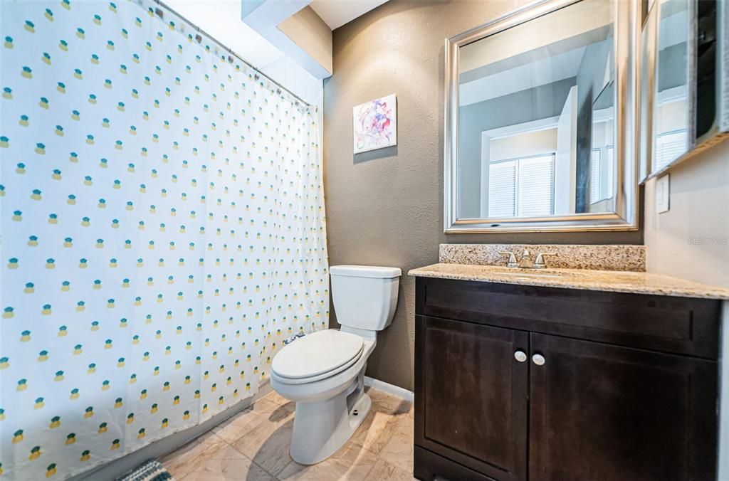 待售: $319,900 (2 贝兹, 2 浴室, 1200 平方英尺)